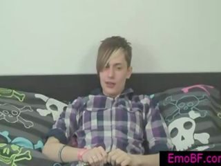 Cute gay emo showing his fine body by emobf