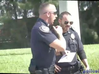 Mängima mees politsei gei beguiling keppimine näidata xxx